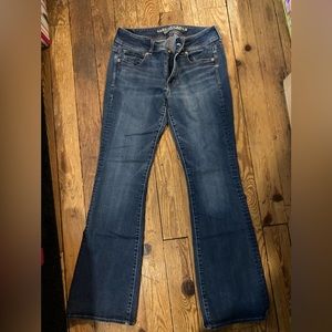 Women’s American Eagle jeans